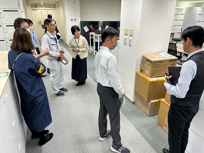 職場安全パトロールの様子